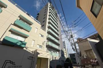 パークホームズ中野南台ステーションテラスの外観（南西側から）