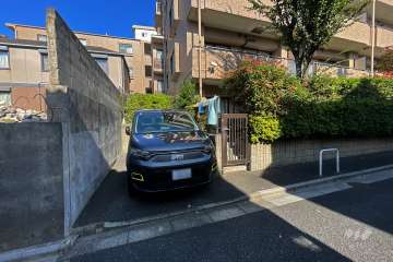 敷地内駐車場（屋外平面式）