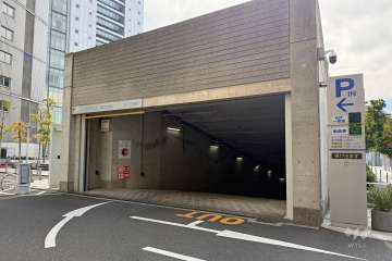 駐車場の出入り口