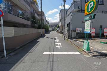 敷地北側前面道路