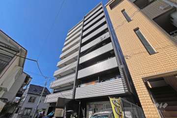 アジールコフレ新中野の外観（南東側から）