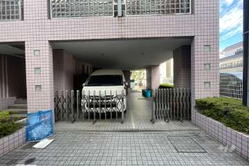 駐車場の出入り口