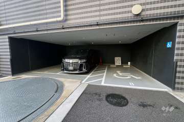 敷地内駐車場（屋内平面式）