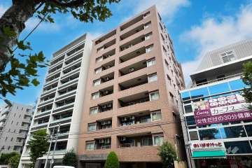 セザール新中野の外観（南西側から）