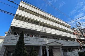 キャッスルマンション中野新橋の外観（南西側から）