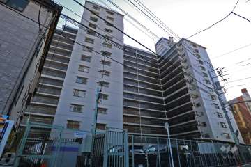 中野本町マンションの外観(北東側から)