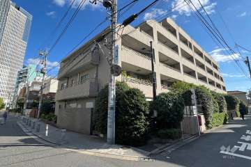 グランシュテル中野坂上の外観（北西側から）