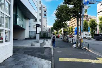 敷地北側の前面道路