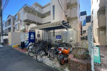 駐輪場（屋根付き）