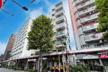 ハイファイフラットの外観（南西側から）