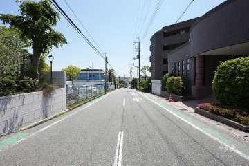 藤和甲陽園東山ホームズの外観（南東側から）