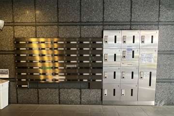 宅配ボックスと共用ポスト