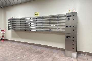 宅配ボックスと共用ポスト