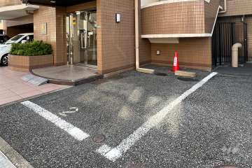 敷地内駐車場（屋外平面式）