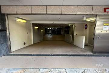 駐車場の出入り口