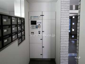 共用ポストと宅配ボックス