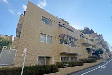 ライオンズマンション中野弥生町の外観（北東側から）