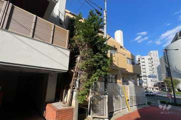 ライオンズマンション中野弥生町の外観（南西側から）