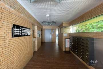 エントランスホール