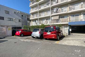 敷地内駐車場（屋外平面式）