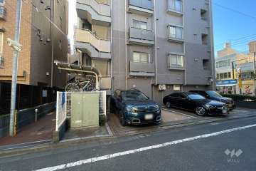 敷地内駐車場（屋外平面式）