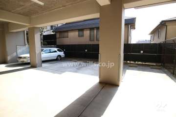敷地内駐車場（屋外平面式）