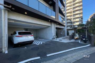 敷地内駐車場（屋外平面式）とバイク置き場場