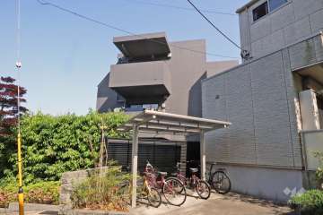 ザ・パークハウス中目黒小川坂の外観(西側から)