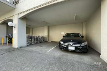 敷地内駐車場（屋内平面式）