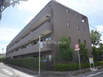 ステイツ夙川レジデンスの外観（北東側から）