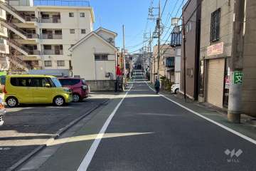 敷地南西側の前面道路