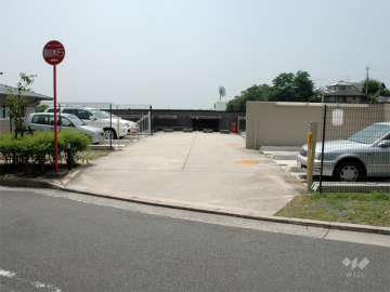 敷地内機械式駐車場