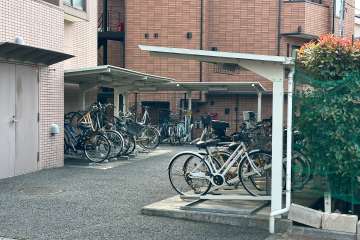 駐輪場（屋根あり）
