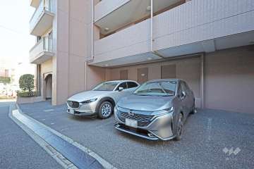 敷地内駐車場（屋外平面式）