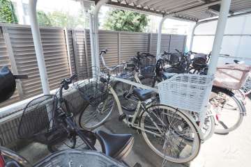 駐輪場（屋根あり）