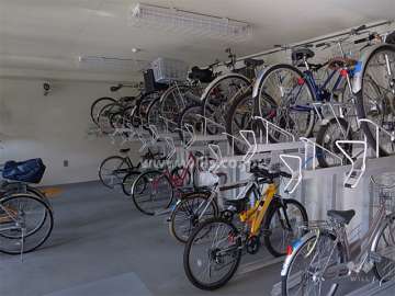 屋内にある駐輪場