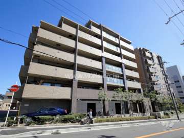 ライオンズマンション苦楽園の外観（北西側から）