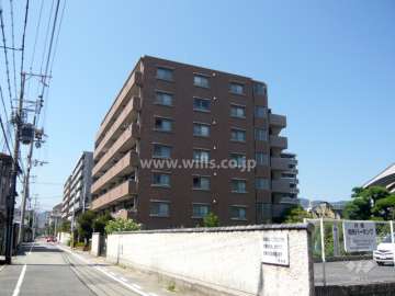 ライオンズマンション夙川東の外観（南東側から）