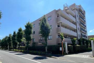 ファミールシティ武蔵関3番館の外観（北西側から）