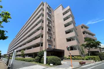 ファミールシティ武蔵関3番館の外観（南東側から）　