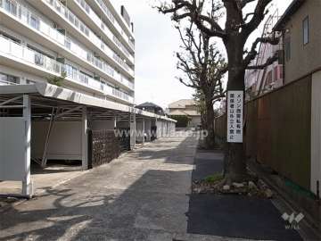 敷地内駐車場