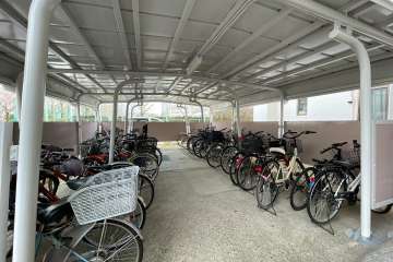 駐輪場（屋根あり）