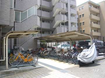 駐輪場（外）