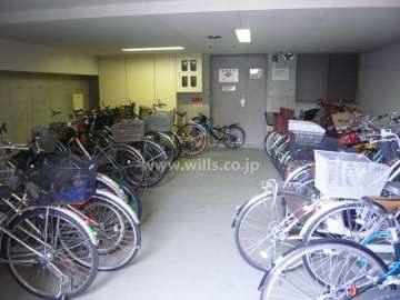 駐輪場（屋内）