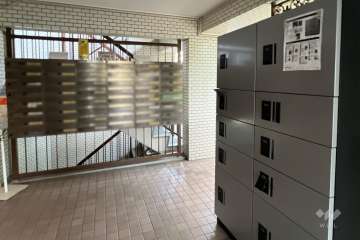 宅配ボックスと共用ポスト
