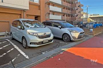 敷地内駐車場（屋外平面式）