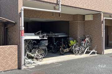 駐輪場　　