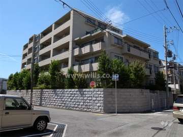 ファミールグラン甲子園口一丁目の外観（北東側から）