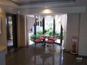 エントランスホール