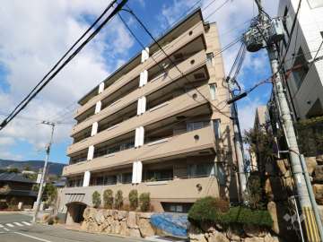 レジオン夙川名次町の外観(南東側から)